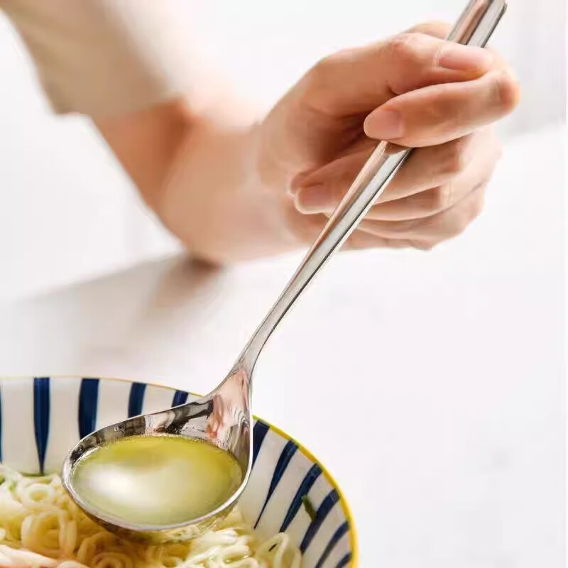 Guofeng 304 stainless steel soup spoon large long handle large mouth drinking spoon eating deepened household soup porridge spoon food grade 304 deepened drinking spoon