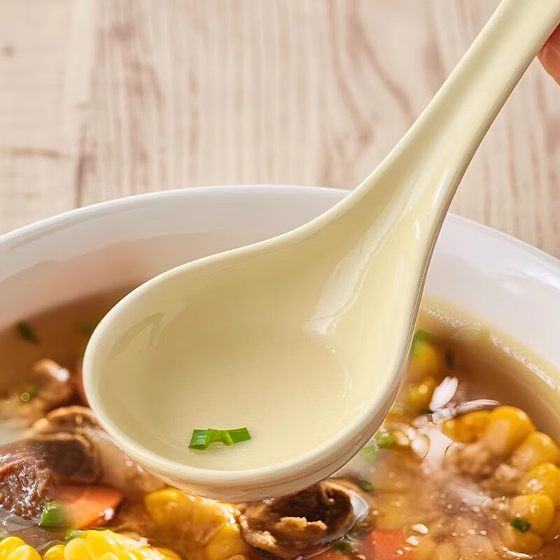 National style ceramic soup spoon with short handle, large spoon, household soup spoon, large soup spoon, porridge spoon, exquisite and high-end, high temperature firing, creamy yellow