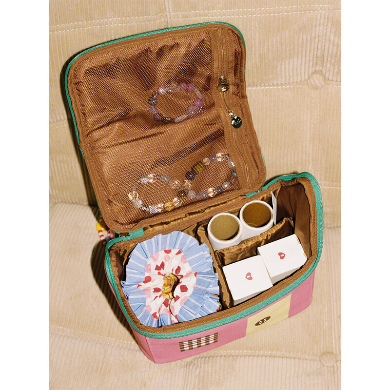 Tagi. Smart Little House Cosmetic Bag Waterproof Leather Portable Large Capacity Toiletries Bag New Year’s Gift-Berry Hazelnut