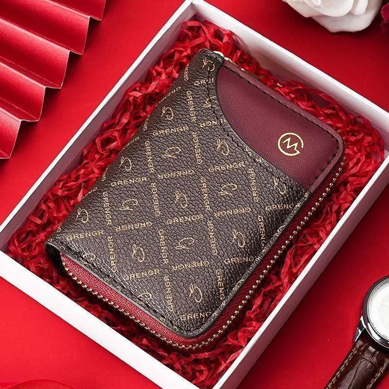 Scarecrow 2025 New Exquisite Card Bag for Women, Large Capacity Card Slots, Antimagnetic, Compact Wallet, Integrated Document Storage, Brown (18 Card Slots/2 Functional Slots), Anti-Theft Brush