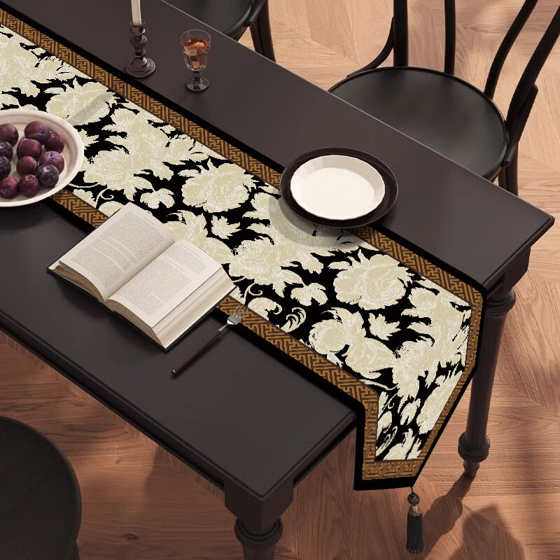 Pure mid-century style dining table and table flag, light luxury, high-end long tea mat, tea table cushion, sideboard, thickened tablecloth, tea table and tea flag, Huafuluoye 30*80cm cotton and linen + round bead tassel black