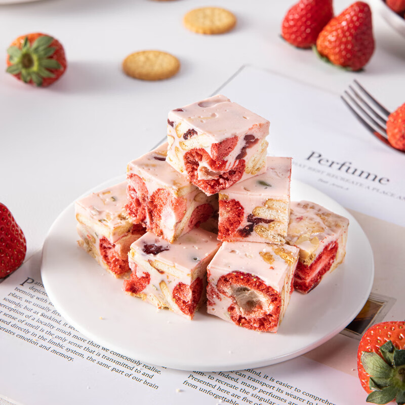 Miss Baking's special snowflake cake for children's no-added baking dry whole breast nougat raw material freeze-dried strawberry 25g*2 bags
