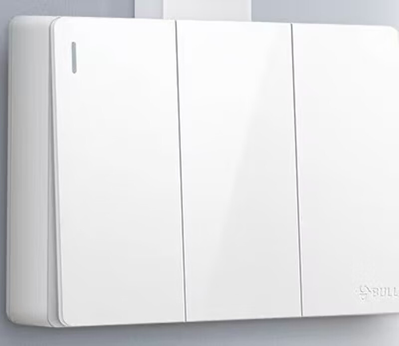 Bull wall switch, three switches, single control, surface mounted