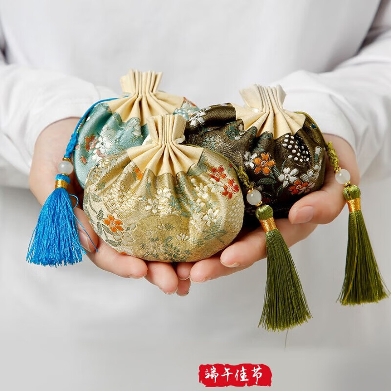 Dragon Boat Festival high-end brocade sachet antique sachet tassel sachet empty bag mosquito repellent car pendant Hanfu pink