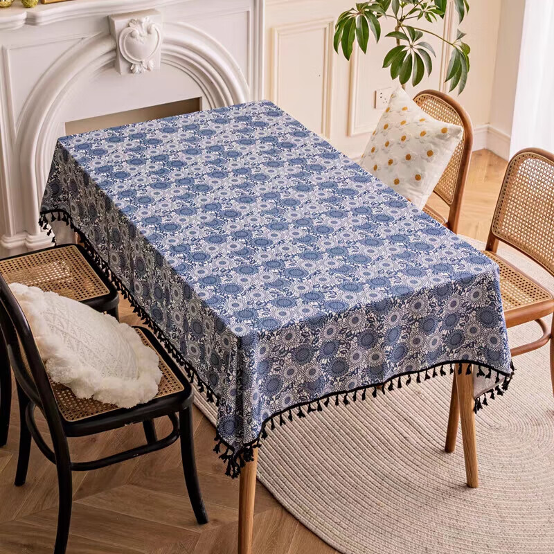 Retro light luxury style high-end tablecloth no-wash oil-proof and waterproof rectangular tablecloth coffee table tablecloth new style blue and white porcelain (black pendant style) 140*140cm (common to square tables and round tables)