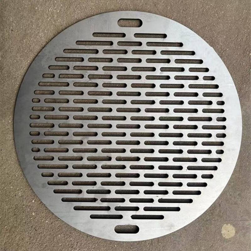 Barbecue net round large size 304 round stainless steel punched barbecue net thickened grate barbecue integrated charcoal fire food 39cm diameter one-piece barbecue net