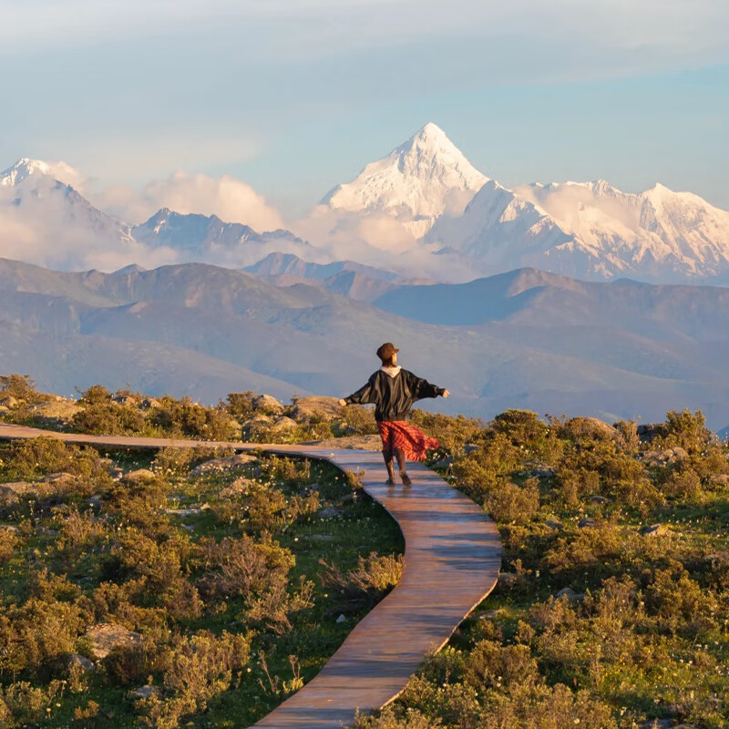 2-8 people Daocheng Aden 3-day tour to Siguniang Mountain + Gedilam + Yuzixi + Moshi Park + Kangding Love Song 3 days and 2 nights Western Sichuan Tour Pure Fun Group Comfortable-8 people group August 20-September 26 Adult