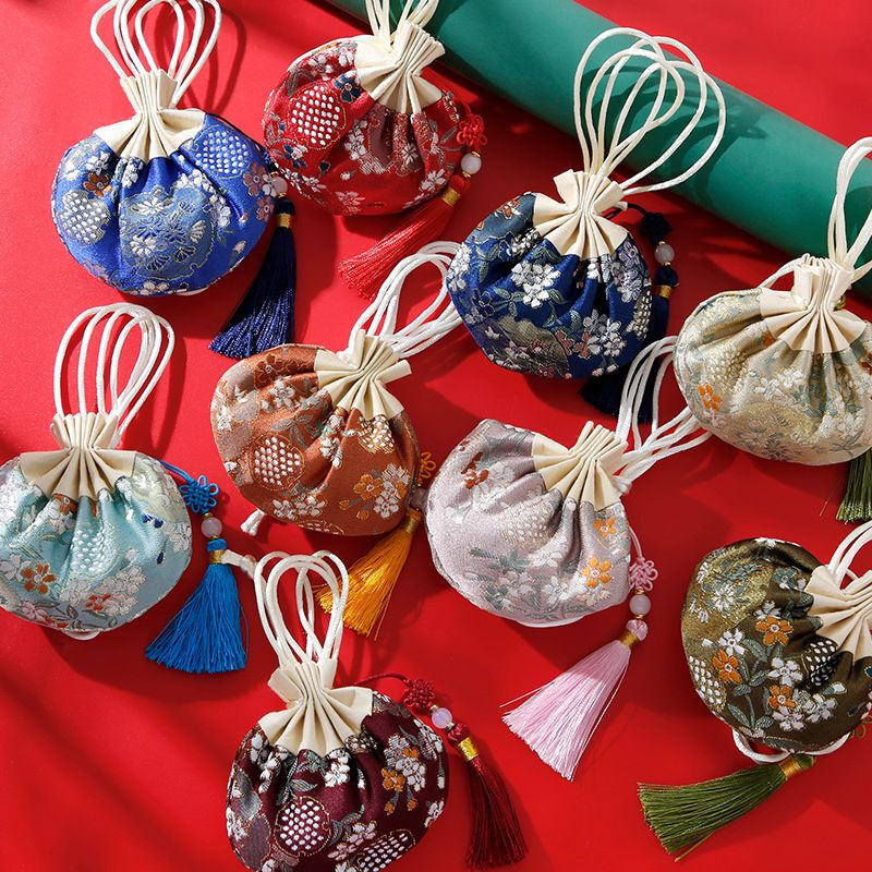 Dragon Boat Festival high-end brocade sachet antique sachet tassel sachet empty bag mosquito repellent car pendant Hanfu pink