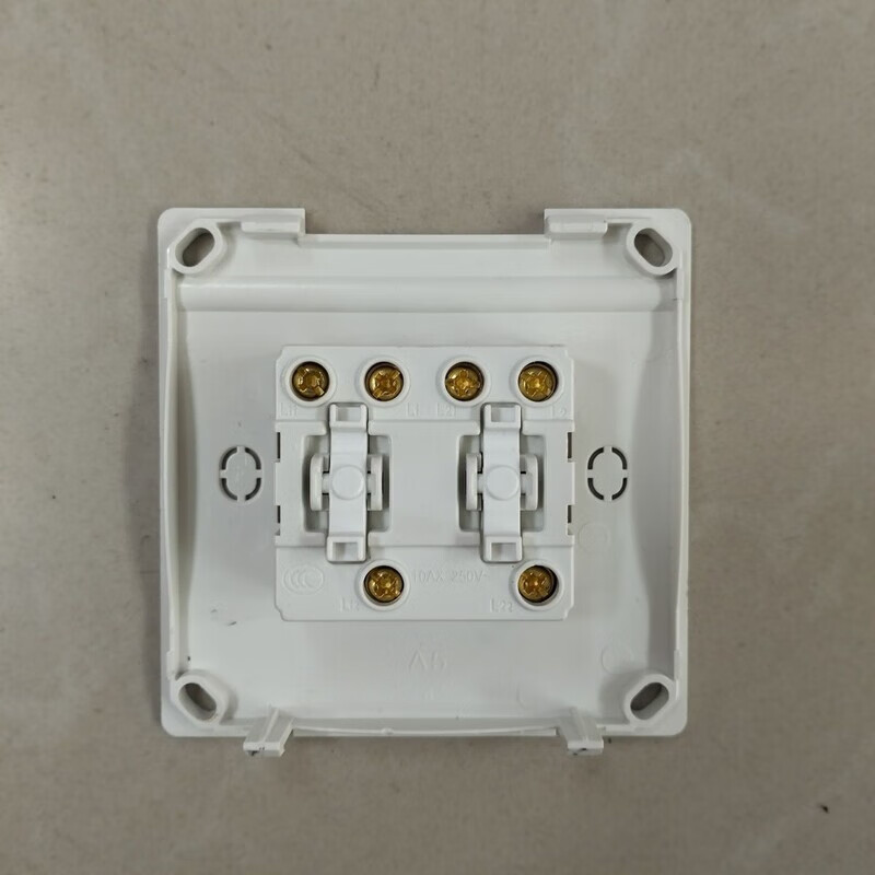 Three-control, one-light switch, surface-mounted, one-open, multi-control switch socket, open-wire, open-box, type 86, one-position, one-light, three-way household, single-open, three-control, surface-mounted, one-open, multi-control (midway switch)