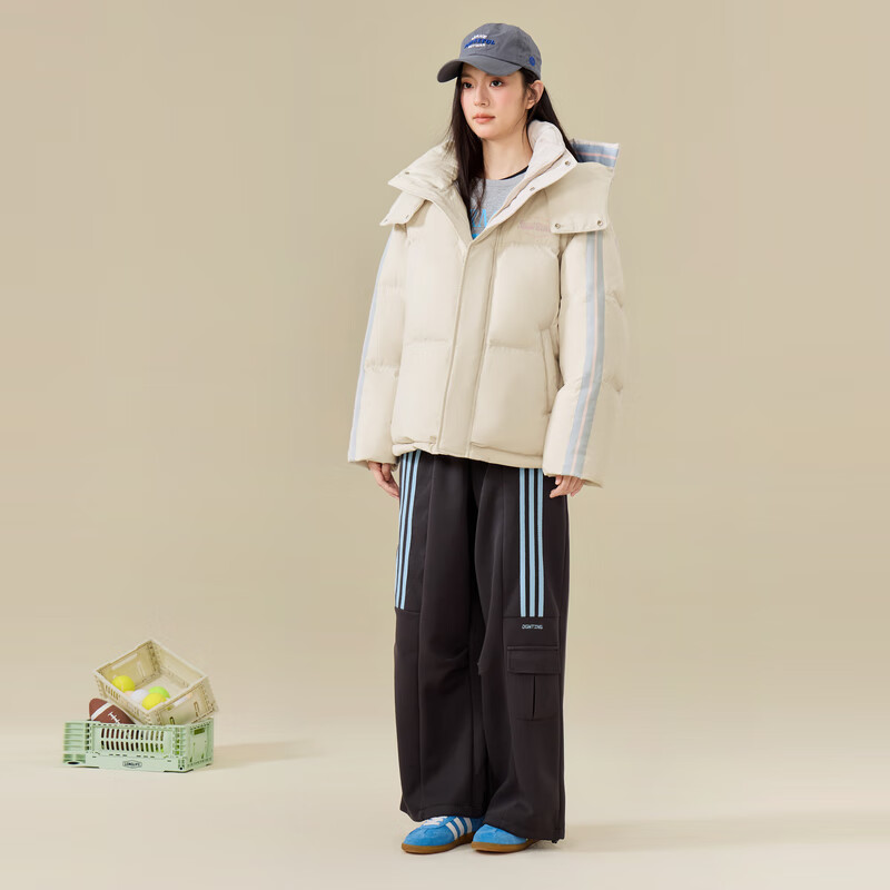 Flying in the snow 2025 new autumn style short hooded down jacket for men and women couples energetic sports youth bread trend