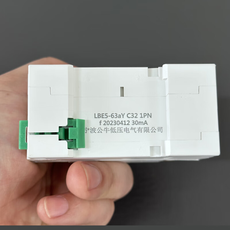 Bull 32a leakage protector air conditioner water heater 2P air conditioner narrow body leakage protection 36 mm large terminal 2P narrow body leakage protection LBE5-100 100A