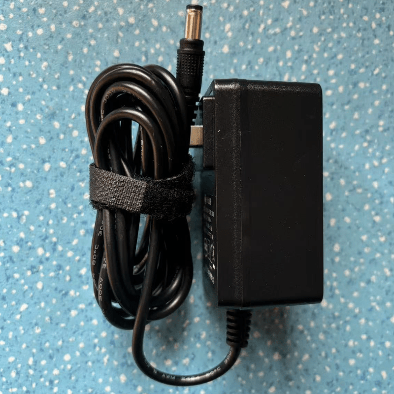 Original suitable for Haier waist, neck and shoulder massager HHZ-Y606H waist, neck and shoulder massager charger 12V24W power supply 12V2A 24W line length 1.8 meters