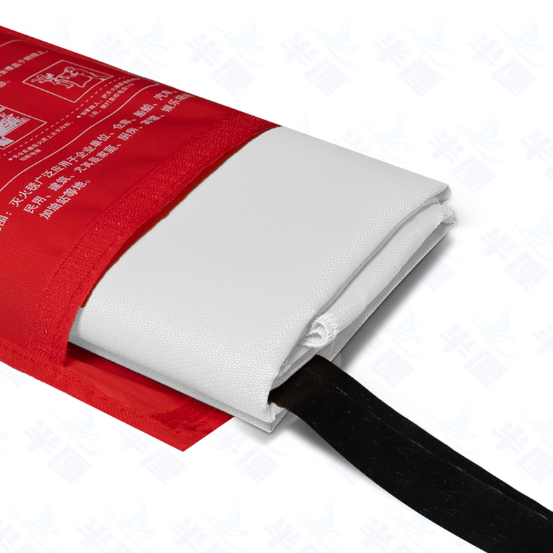Half-centimeter fire blanket 1.5m*1.5m silicone fiberglass national standard fire blanket fire protection industrial commercial kitchen home hotel office building fire escape heat insulation flame retardant high fiberglass cloth 1m*1m