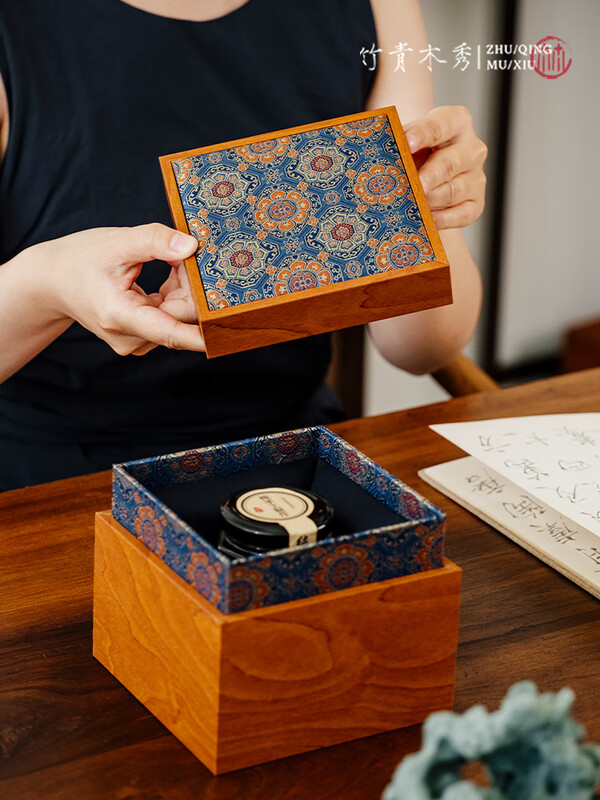 Honey jar special bottle for gift giving empty bottle honey packaging box special honey gift box with bottle empty box high-end gift medium double cup-2 catties gift box + honey jar + free gift bag