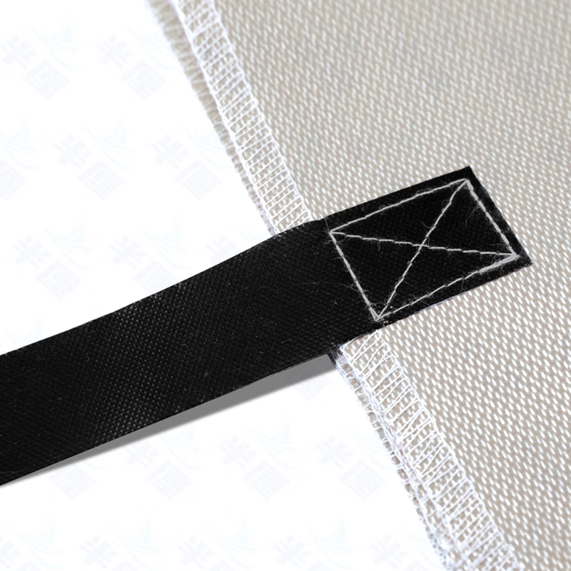 Half-centimeter fire blanket 1.5m*1.5m silicone fiberglass national standard fire blanket fire protection industrial commercial kitchen home hotel office building fire escape heat insulation flame retardant high fiberglass cloth 1m*1m