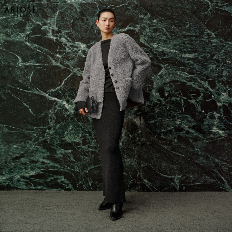 Enos Yashi Shopping Mall Same Style 2025 Winter New Commuting Granular Velvet Profile Short Woolen Jacket Women 41031005 Feather Gray M