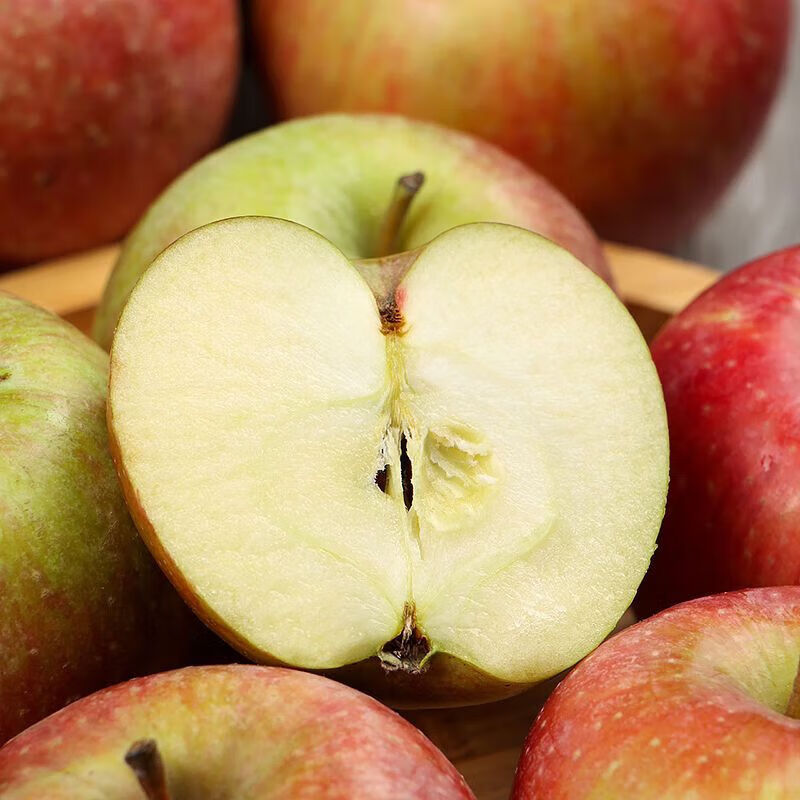 Fresh small Guoguang apple Northeastern authentic old tree Guoguang apple sour and sweet seasonal fruit for pregnant women 9-9.5 catties large fruit (with box)