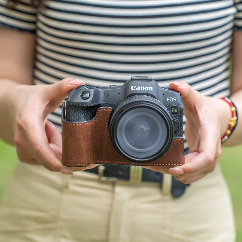 Photographer Canon R8 leather protective case r50v camera bag r5R6 second generation leather case R52r6 base R50 protective case rp leather accessories shelv first layer cowhide