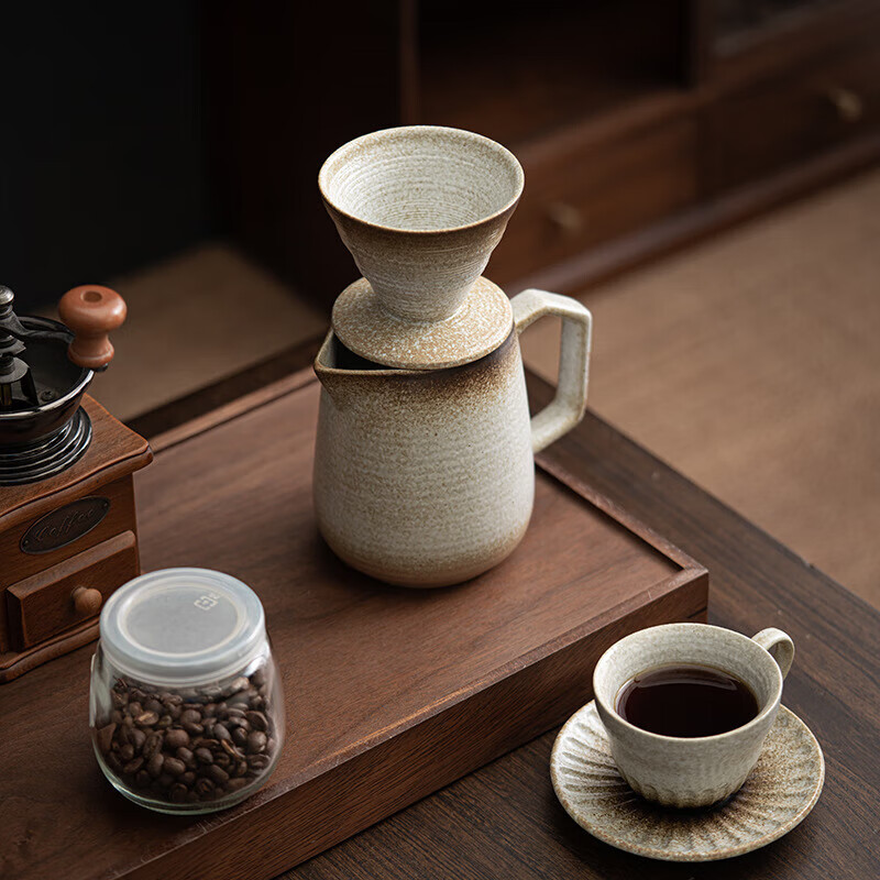 Japanese stoneware kiln-turned-ceramic American hand-brewed coffee pot set filter cup sharing pot home gift off-white sharing pot
