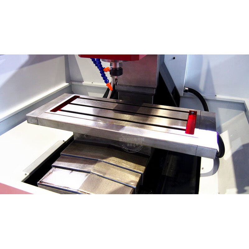 Xianhu axis CNC drilling and milling machine vertical drilling machine multi-functional drilling and milling CNC integrated 25 ZXK4720D servo motor