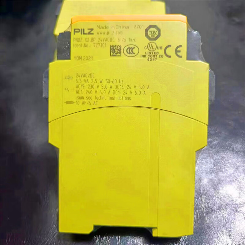 Brand new original Pilz safety relay PNOZ X3 774310 774314 774310