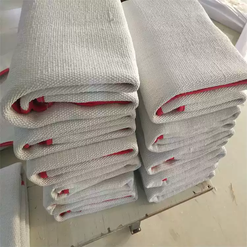 High-quality asbestos fire blanket 1.51.5 meters high temperature resistant heat insulation encrypted asbestos cloth fireproof welded fire blanket 1.5mm thick 4*4 meters