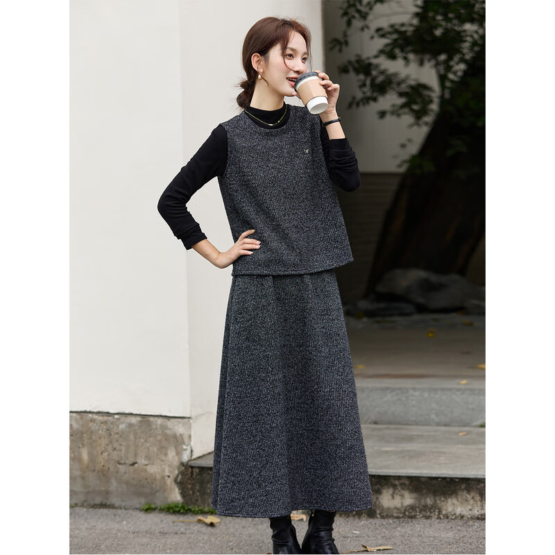 Fanximan old money style suit for women winter new style knitted round neck vest half length skirt two-piece set black gray M