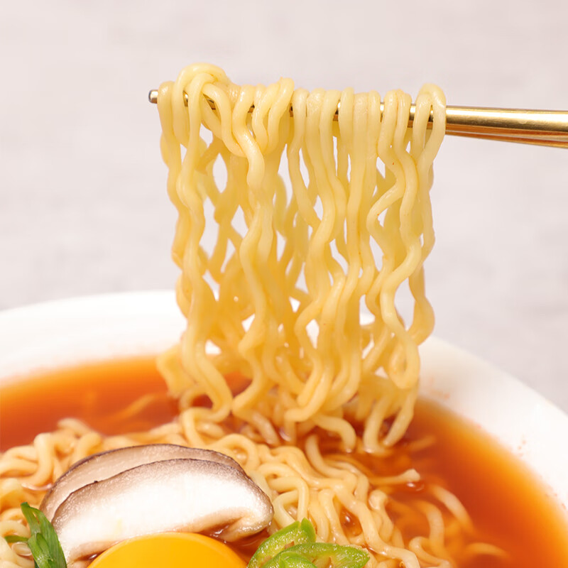Tumbler imported from Korea, original golden ramen 120g*5 packs, Pan Shuai's same style instant noodles, Korean instant noodles in bags