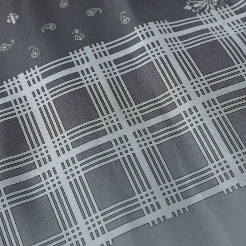 Flying in the Snow Down Jacket Men's Short Hooded Fashionable Color Block Printed 90 Fleece Thickened Warm Commuting Down Jacket