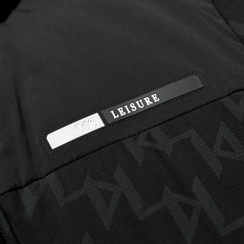 Flying in the Snow Down Jacket Men's Short Hooded Fashionable Color Block Printed 90 Fleece Thickened Warm Commuting Down Jacket