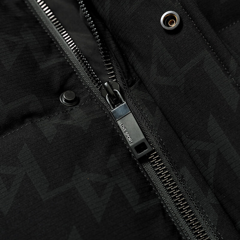 Flying in the Snow Down Jacket Men's Short Hooded Fashionable Color Block Printed 90 Fleece Thickened Warm Commuting Down Jacket