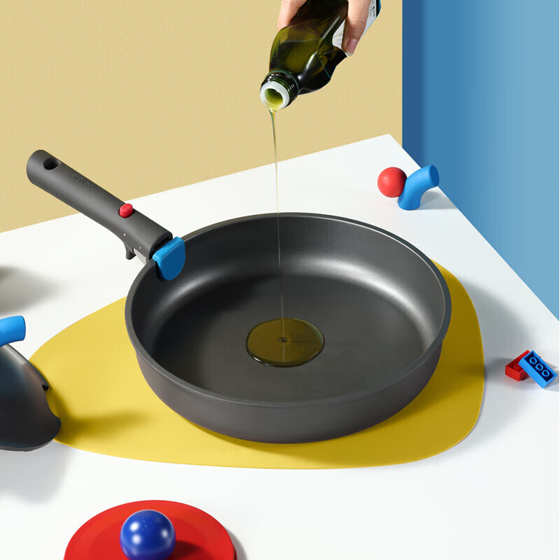 CaROTE non-stick pot removable handle pot household flat-bottomed titanium wok three-piece pot set complete household 7-piece set gray