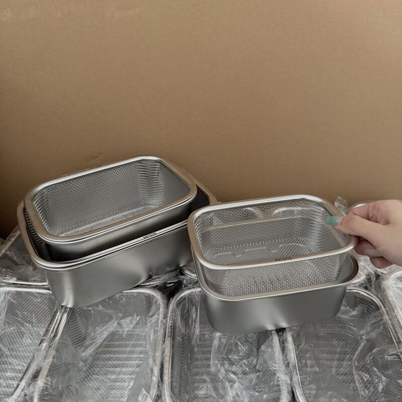Fantasy kitchen steel vegetable basin drain basket vegetable basin draining oil and water two-piece set for preparing vegetables and washing rice 304 steel rectangular vegetable basin mesh basket small size