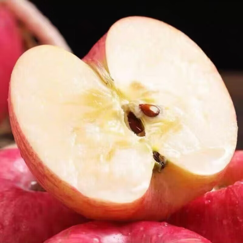 Luochuan Guangguo high-quality Fuji apples are crisp, sweet and delicious seasonal fruits fresh straight delivery 10 catties single fruit 70mm+ in box