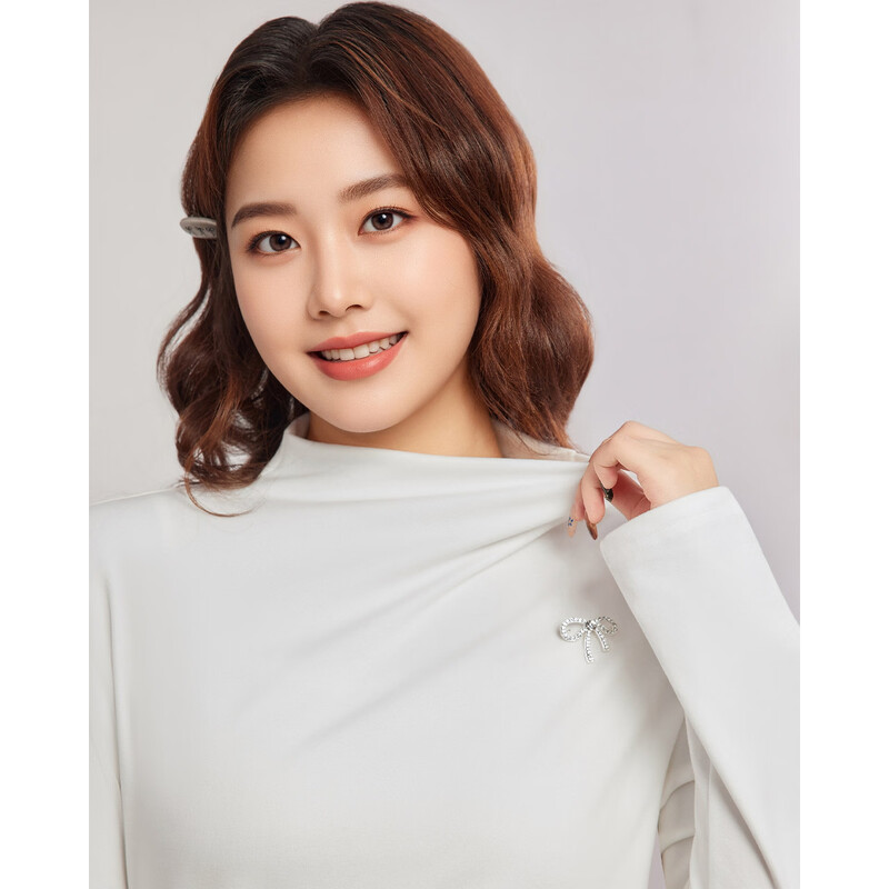 IEF/Aiyifu plus size women's clothing 2025 winter new Korean version simple solid color commuting versatile base layer