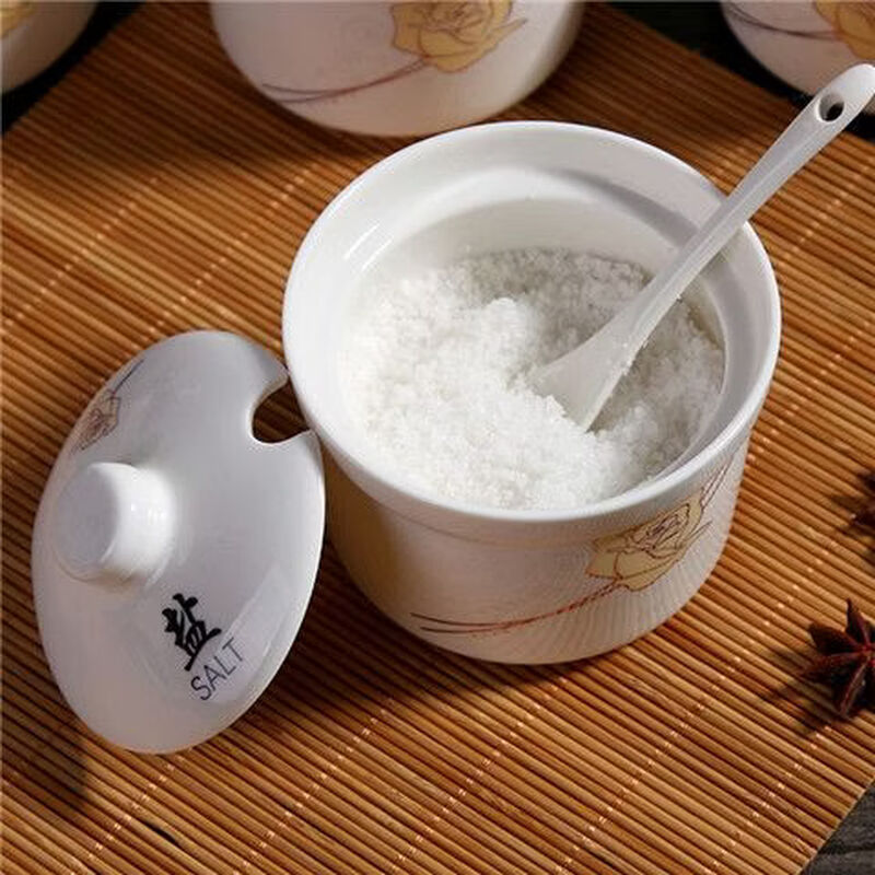 Fantasy German imported quality ceramic seasoning jar kitchen seasoning jar household salt shaker seasoning jar seasoning box chicken essence jar with spoon (approximately 250 grams)
