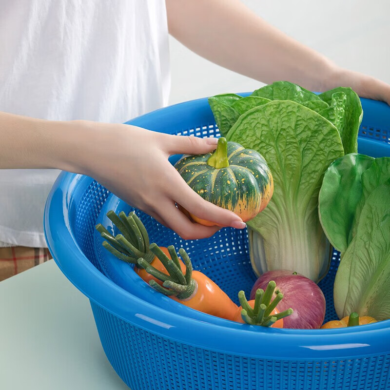 Camellia Lehui Round Sieve Plastic Basket Round Thickened Vegetable Basket Storage Large Organizing Kitchen Drainage Blue Household White 47.2CM