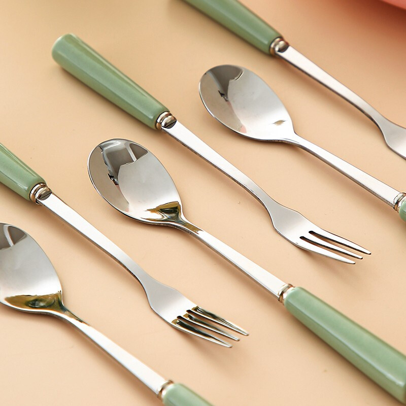 Long-lasting fruit fork, household stainless steel fruit picks, dessert fork, coffee spoon set, storage fork, creative light luxury style, 1 can + 6 forks, lychee white