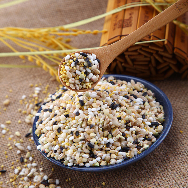Tiandi Liangren selected Tiandi Liangren organic ten grain rice 2.5 catties (millet, black rice, oats and other miscellaneous grains)