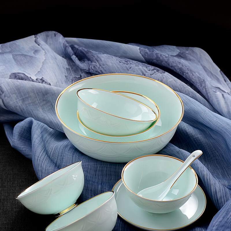 Huaguang National Porcelain Chinese style celadon tableware set Hua celadon bowl and plate set Qianfeng green bone china tableware 16-piece gift box