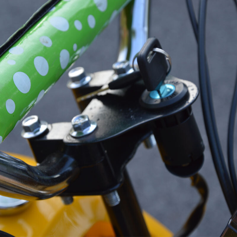 Airuge 49cc fuel four-wheel motorcycle, small four-wheel rechargeable electric ATV, children's mini motorcycle, red and white, oil-burning electric start model