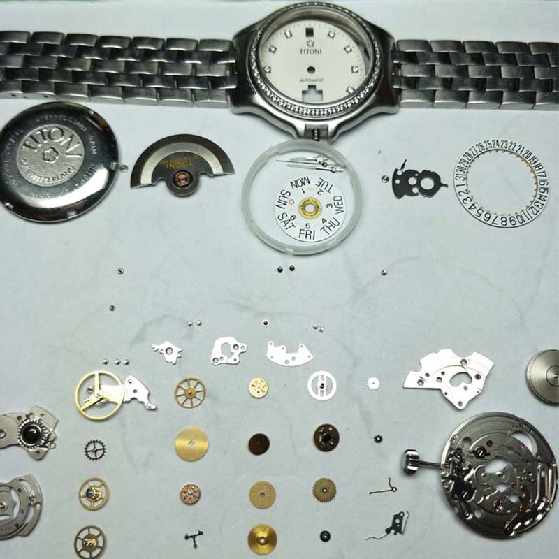 Famous watch repairer Titoni watch mail-in repair repair and maintenance Watches and watches repair and replacement parts Case polishing and polishing