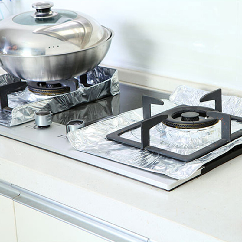 Yu Yi kitchen gas stove thickened aluminum foil gas stove gas stove tin foil high temperature resistant cleaning pad greaseproof paper 10 pieces 33*41* (hole 10cm can be cut)