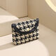 Qindu Zipper Coin Wallet Women's Mode Clutch Damen Mini Ultra-dünn kurz kleiner Brieftaschen-Kartentasche Münzbeutel Schwarz-Weiß-Houndstrap-Schnappschüsse Anti-Magnetisierung