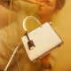 Bolsa de Cnoles (Cnoles) Bolsa Bag Women's Cowhide Ladies lleva una gran capacidad Light Luxury Crossbody Bag Regalo para novia y esposa
