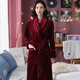 Schöne Flanell -Nachthemd Damen Paar Pyjamas Herbst und Winterkorallen Velvet Bademantel Sty