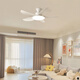 Schöne Lampen und Guangdong Zhongshan Lampen Einfache moderne Fan Lampenrestaurant Kronleuchter Creme Holzstil Esszimmer Esstisch Ventilator Kronleuchter Volles Spektrum 46-673a absorbieren graue helle Holzkornblätter