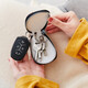 Marchez vers l'est vers le cadeau chinois Cadeau de la Saint-Valentin pour les sacs pour femmes pour les sacs clés de voiture pour les femmes pour les sacs de rangement polyvalents et compacts imprimés pour femmes. Reine tendance (cas de protection des clés de voiture)