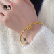 Pulsera de oro de arco de Tang Qing para mujeres en la pulsera de princesa fugitiva 999 pies Pulsera de oro para el día de San Valentín 520 Regalo para novia, reverencia de oro alrededor de 0.28g-0.5 g con brazalete de plata