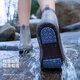 Regenstiefel Männer- und Frauenschuhabdeckungen mit wasserdichtem, rutschfestem, regenfestem Schuhen, verdickten Verschleiß-resistenten Silikon, Regenstiefeln im Herbst und Winter, Braun-Medium-Röhrchen [Anti-Rutsch-Sohle + Verdickter + aus undichte XL (geeignet für 40-42 Schuhgrößen)